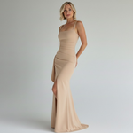 Hushmode - Elegant Dress with Open Back 6