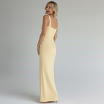 Hushmode - Elegant Dress with Open Back 3