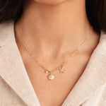 Hushmode - Golden Seashell & Starfish Necklace 2