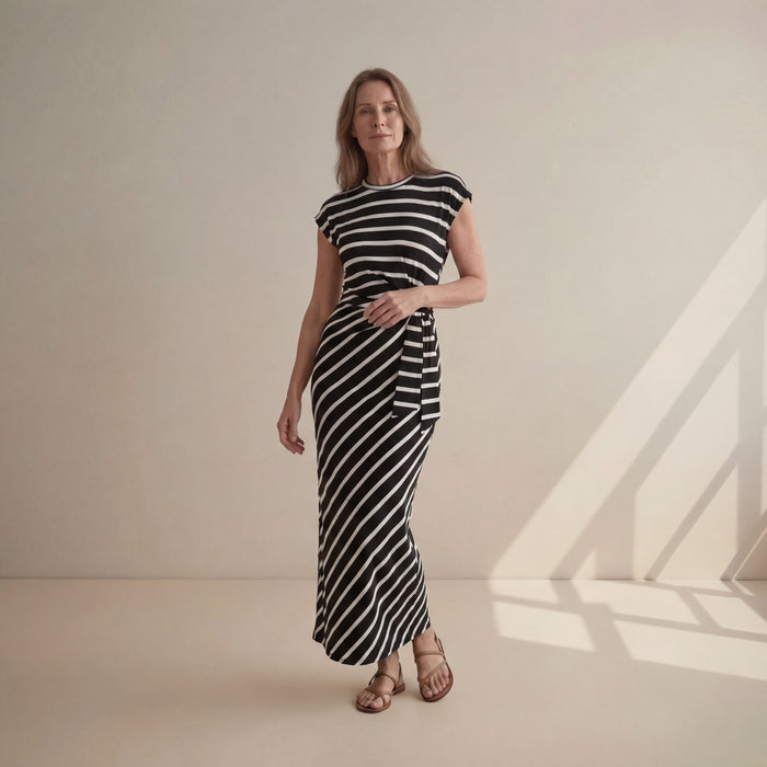 Hushmode - Hushmode Monochrome Stripe Maxi Dress
