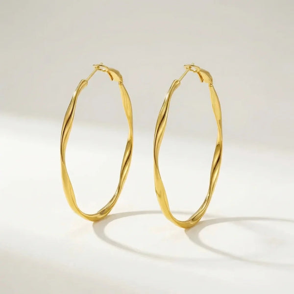Hushmode - Twist Circle Earrings
