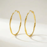 Hushmode - Twist Circle Earrings 1