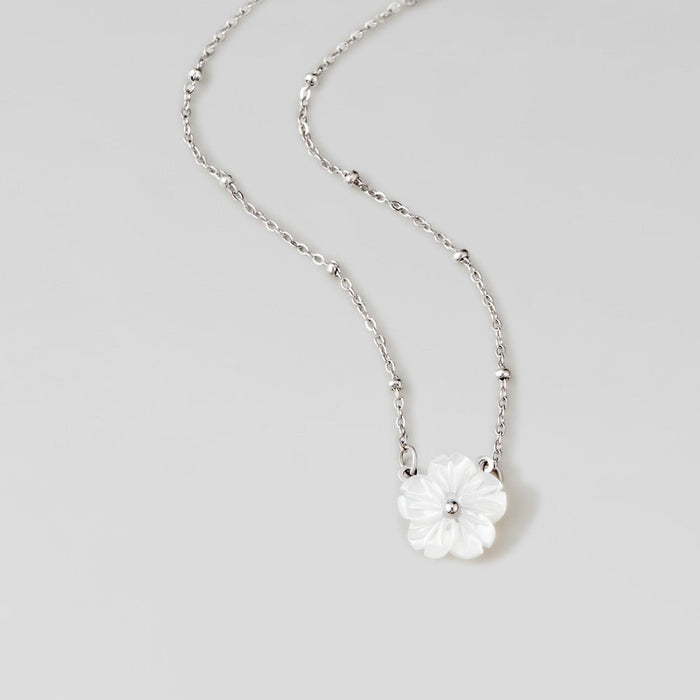 Hushmode - Silver Blossom Necklace