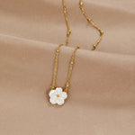 Hushmode - White Blossom Flower Necklace 3