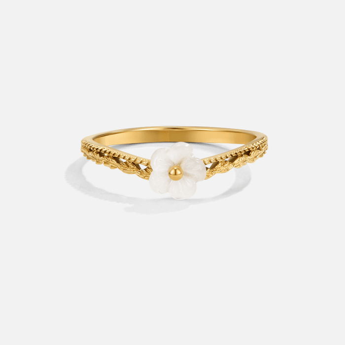 Hushmode - White Petal Shell Ring